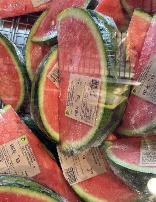 吃瓜免费人口,吃瓜免费背后的秘密人口现象 第3张 吃瓜免费人口,吃瓜免费背后的秘密人口现象 第3张